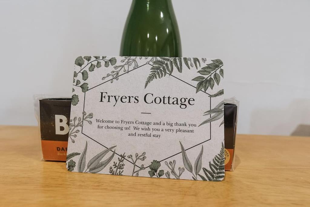 Fryers Cottage - Beautiful 2 Bedroom Town & Country Cottage On Edge Of Peak District Wirksworth Exterior photo