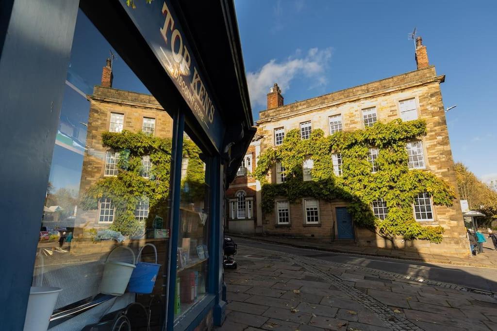 Fryers Cottage - Beautiful 2 Bedroom Town & Country Cottage On Edge Of Peak District Wirksworth Exterior photo